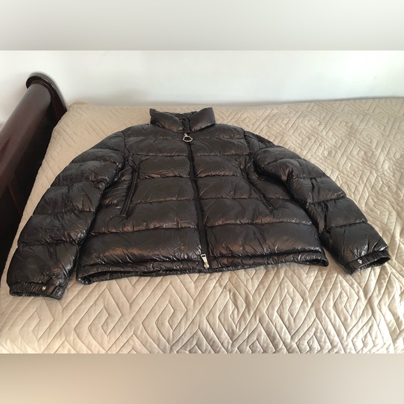 Womens moncler Puffer Jacket - Picture 4 of 14